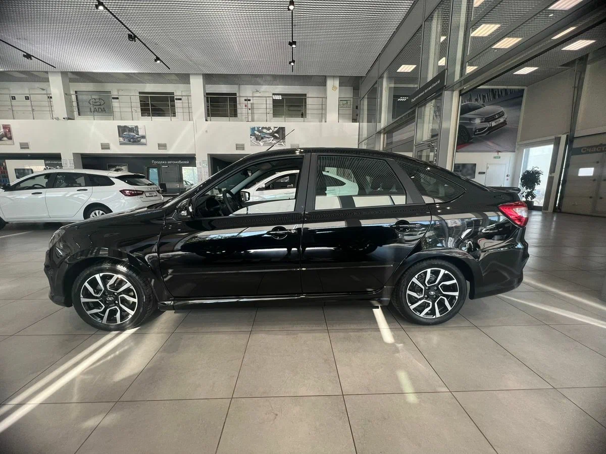 Lada Granta Sportline Лифтбек в Волгоград - фото №2